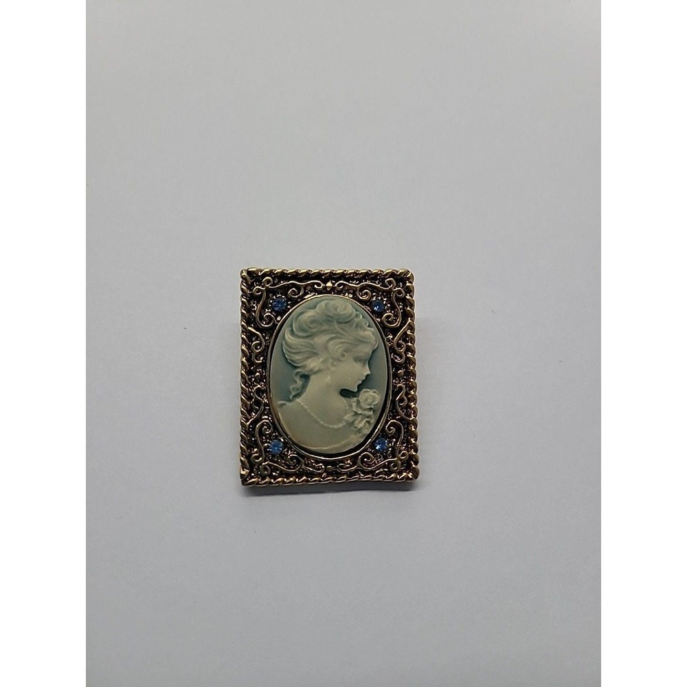 Vintage Cameo Brooch Gold Tone Filigree Frame Blue Rhinestone Classic Victorian - Picture 5 of 8